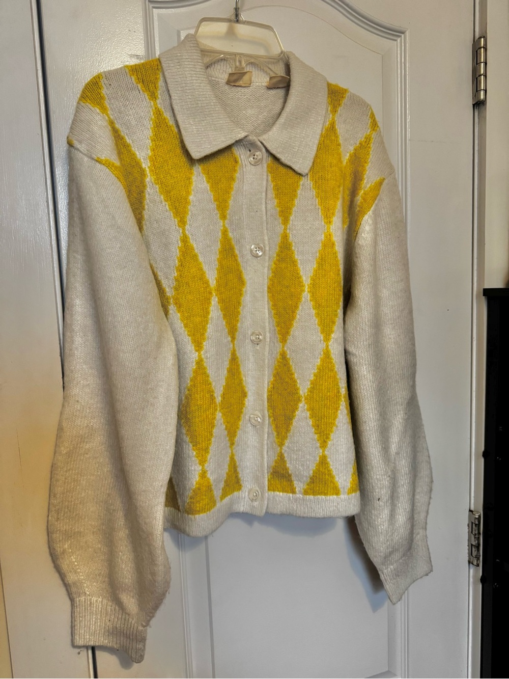 Levi’s Collared Cardigan